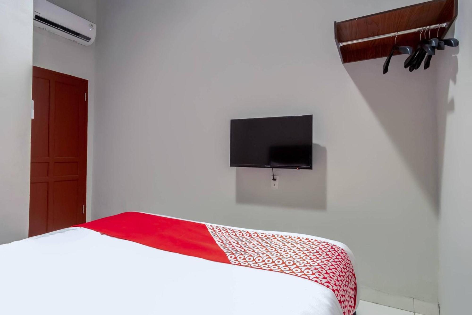 Super Oyo 2345 Homestay Jaya Medan Exterior foto